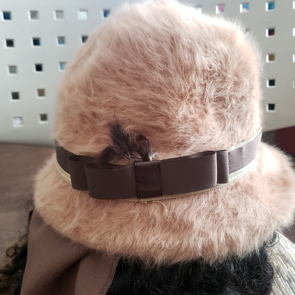 Vintage Kate's Boutique Canada Hat - Picture 3 of 13